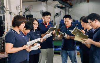 銘洋宇通精密注塑模具廠針對讀書一事的感受分享！